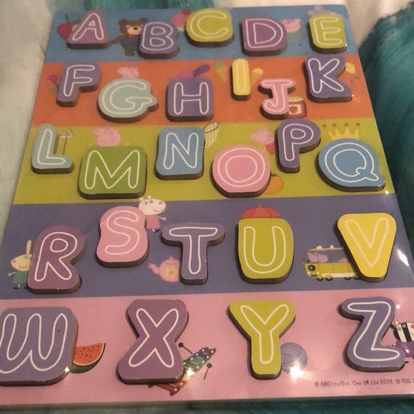 Peppa Pig alphabet wooden puzzle NEW - Picture 2 of 3